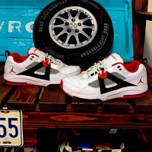 Air Jordan. Mens size 11.5. Worn a few times